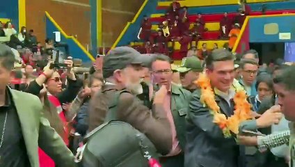 Rodrigo Paz llega a Oruro para reunirse con el Comité Multisectorial