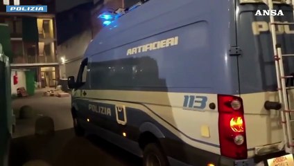 Droga e "botti" illegali per 72 chili, arrestato un 32enne a Milano
