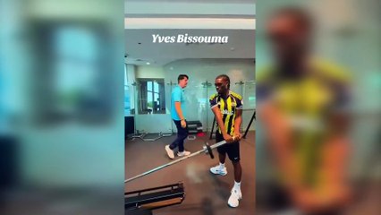 Yves Bissouma Fenerbahçe forması giydi! Antrenman görüntüsü dikkat çekti