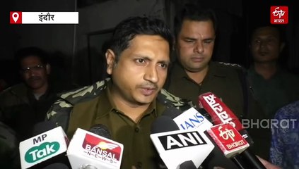 इंदौर में पटाखा गोडाउन में लगी भीषण आग, आतिशबाजी की आवाज से मची अफरा-तफरी