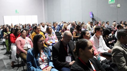 Paco Ignacio Taibo II dice no a las bibliotecas silenciosas y exige  abrir la Puerta a la Lectura