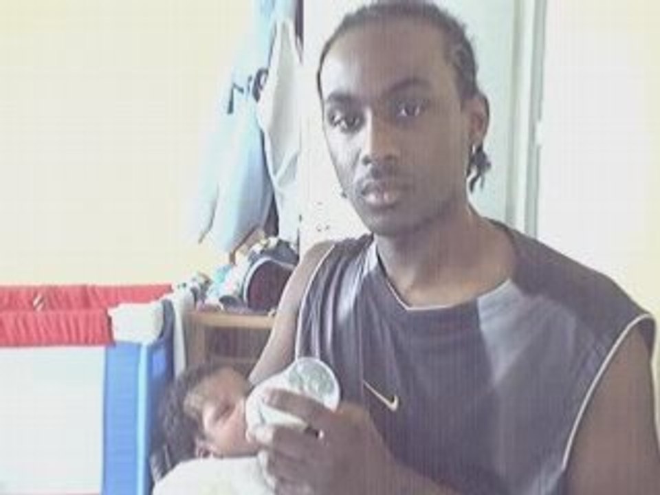 JE NOURRIE MA FILLE