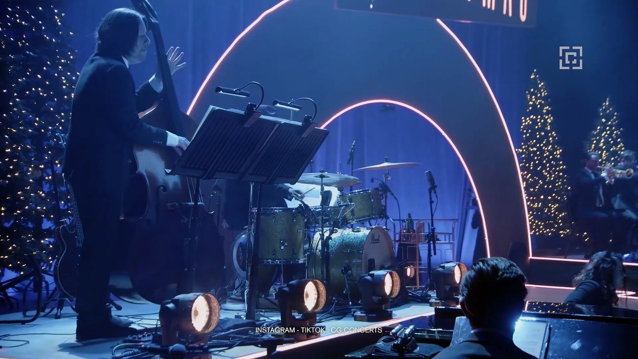 Brett Eldredge · Glow  Live From The Ryman