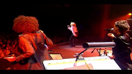 MICHÈLE TORR — “La fille du soleil” | Michèle Torr — Olympia Bruno Coquatrix – 2002