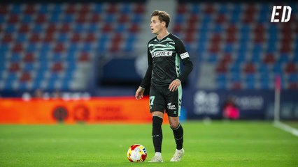 Torrent 1-4 Real Betis: Riquelme brilla en Valencia con un triplete