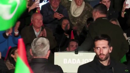 Abascal pide a Feijóo y Page que "demuestren" en una moción de censura su no a Sánchez