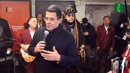 Toño Rosario se presenta en Grand Central Terminal de Nueva York