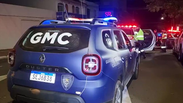 Piloto embriagado corta de giro , tenta fuga, mas acaba detido pelas equipes da GM e Transitar no Centro