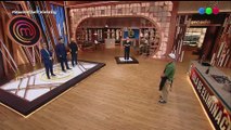 Paso en falso y eliminación: un nuevo participante dejó MasterChef Celebrity entre lágrimas
