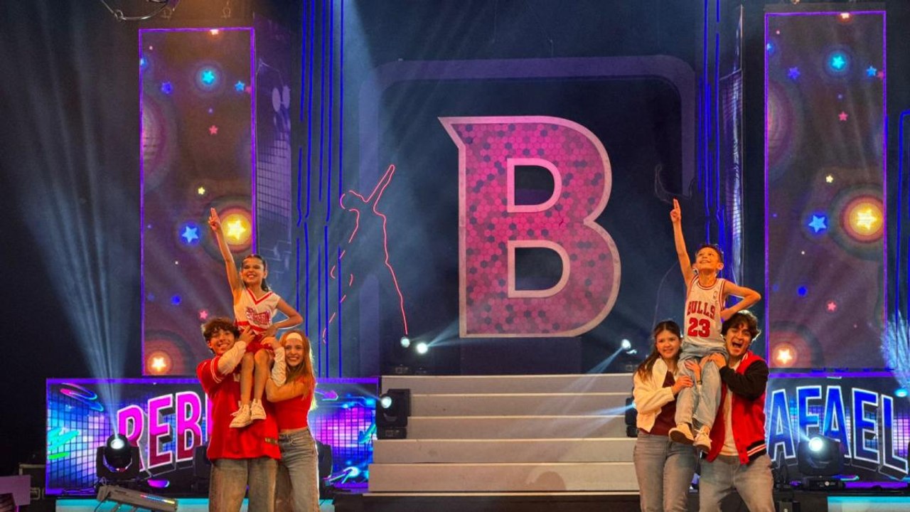 Rebecca y Rafael al estilo de High School Musical