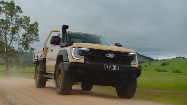 Ford Ranger Super Duty - Super Cab in Seismic Tan - Driving Video