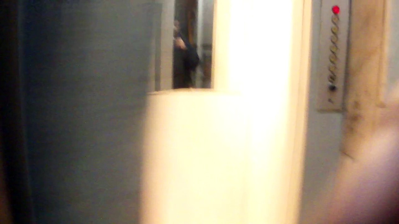 80s minimak elevator single speed w/o inner doors in ersoy apt kadıköy istanbul