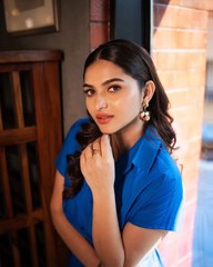 mamitha cute looking Indian celebrity