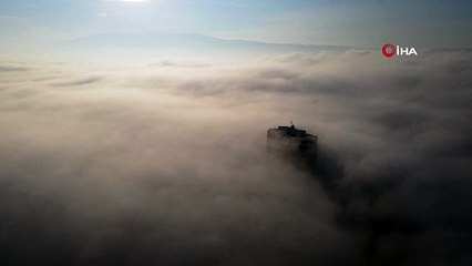 Bursa’da sis şehri yuttu