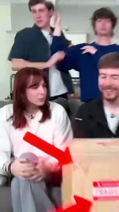 Unboxing My 200M Subscriber Play Button