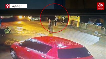 தலைமைக் காவலரை ஆயுதங்களால் ஓட ஓட வெட்டிய கும்பல் - பகீர் கிளப்பும் சிசிடிவி காட்சிகள்