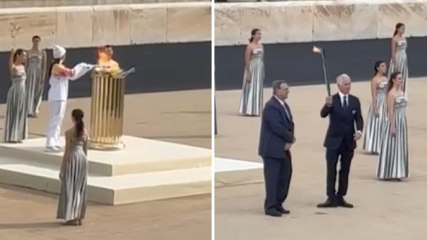 Verso Milano-Cortina 2026: Malagò riceve la fiamma olimpica ad Atene