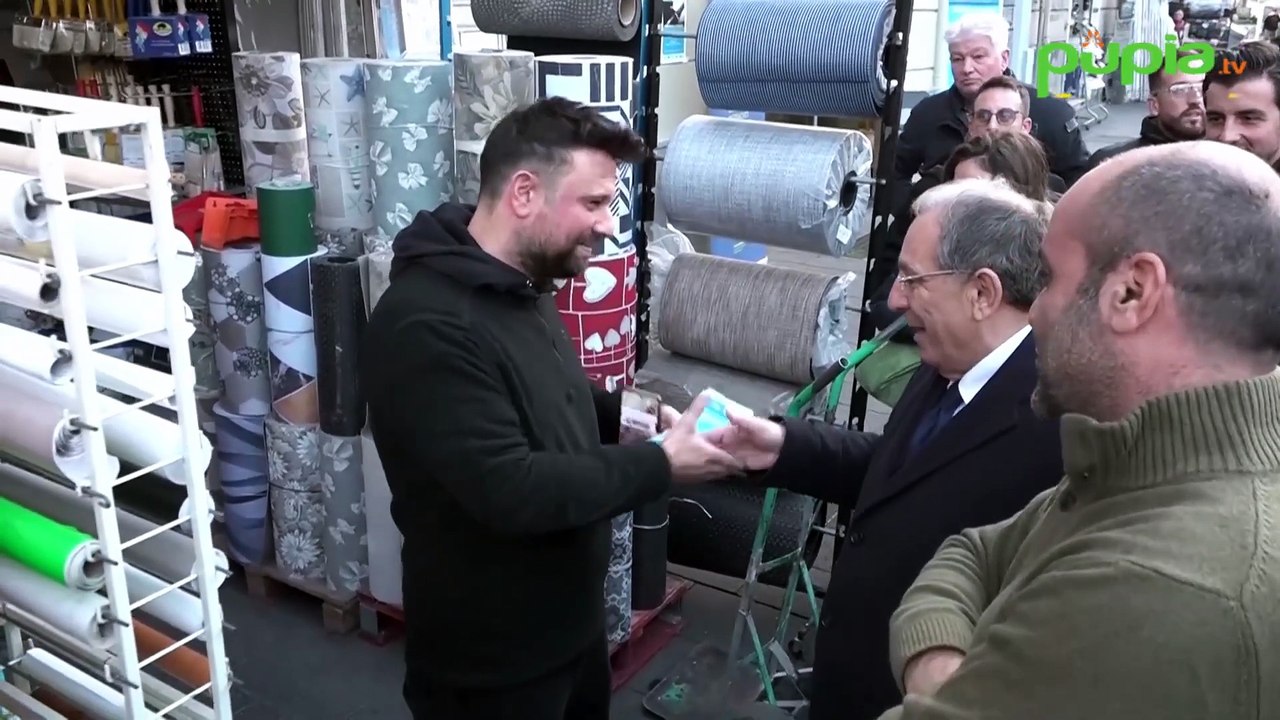 Napoli, passeggiata antiracket della Fai a Porta Capuana: "Denunciare è possibile" (04.12.25)