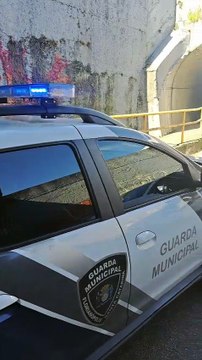 Caminhão entala e causa congestionamento em Florianópolis