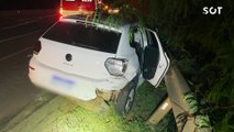 Polo fica totalmente destruído após colidir contra guardrail na BR-369 em Corbélia; Uma pessoa ficou em estado grave