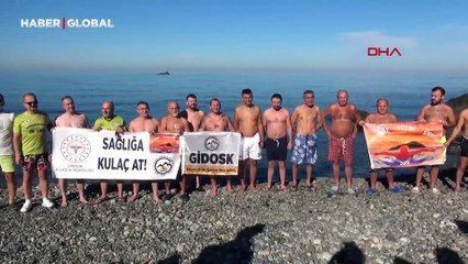 Giresun’da ‘Sağlığa Kulaç At’ etkinliği: Farkındalık için yüzdüler