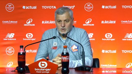 Marius Broholm et Aïssa Mandi prêts pour le match de Ligue 1 entre Lille et l'OM, pas Calvin Verdonk - Foot - Ligue 1 - Lille