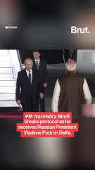 PM Modi welcomes Russian President Putin to Delhi