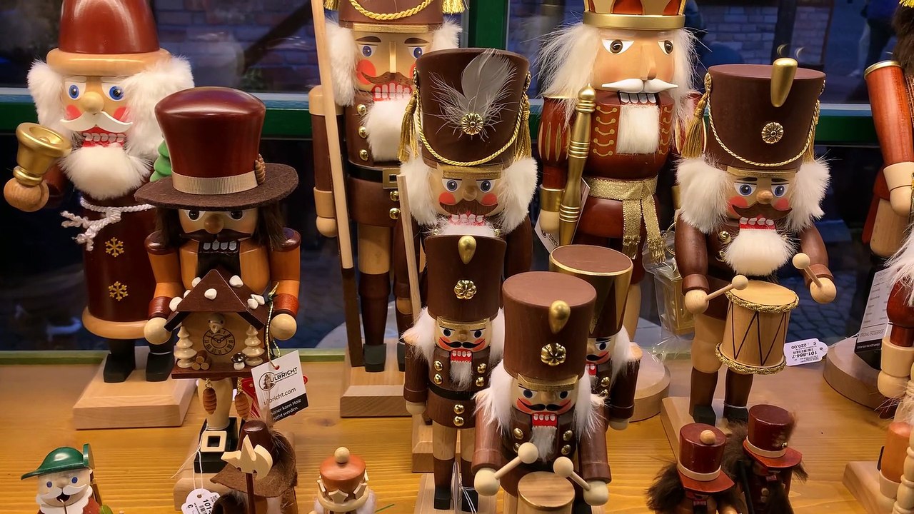 CHRISTMAS MARKET RÖMERBERG FRANKFURT 2025