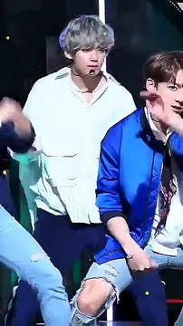 Bts v and nancy momoland 💐🌺 viral dance whatsapp status 😍, #bts#nancy#ytshorts#kpop#viralsong#v - BTS edit yt7 (360p, h264)