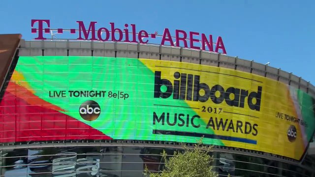 Camila Cabello VS Vanessa Hudgens - Billboard Music Awards 2017 Best/Worst Dressed
