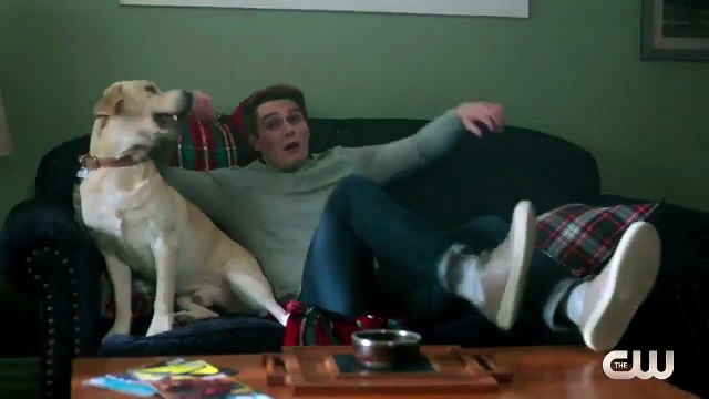 'Riverdale' Feature Shows Growing Relationship Between Fred & Archie