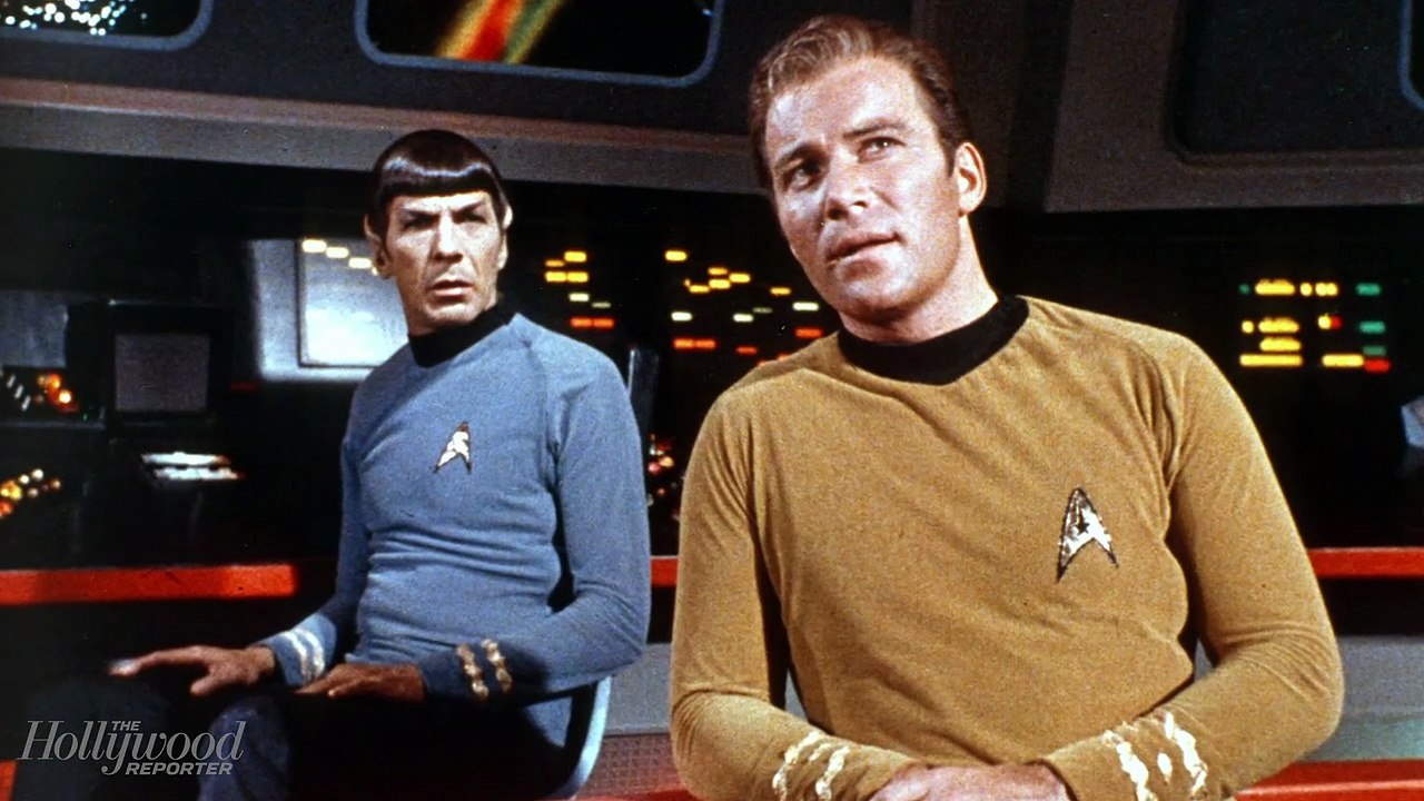 William Shatner Shares Captain's Log Updates as Kirk During Coronavirus Quarantine | THR News
