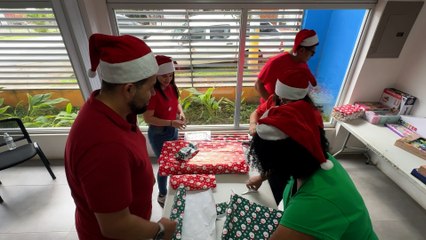 mqn-Cinco amigos cambiaron la Navidad de 200 niños con un “taller secreto” lleno de magia-041225