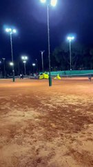 Cayó un helicóptero en una cancha de tenis en Costanera norte