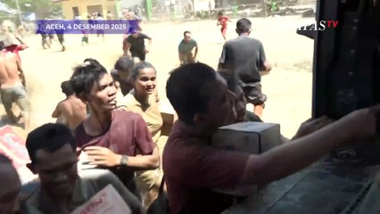 Dramatis! Warga Aceh Tamiang Berlarian ke Helikopter TNI di Tengah Lumpur Pasca Bencana Banjir