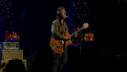 The Christmas Song (Chestnuts Roasting on an Open Fire) [Mel Tormé cover] - The Brian Setzer Orchestra (live)