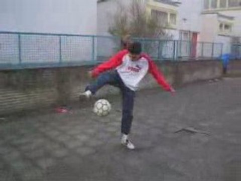 Video Foot jongle touzani