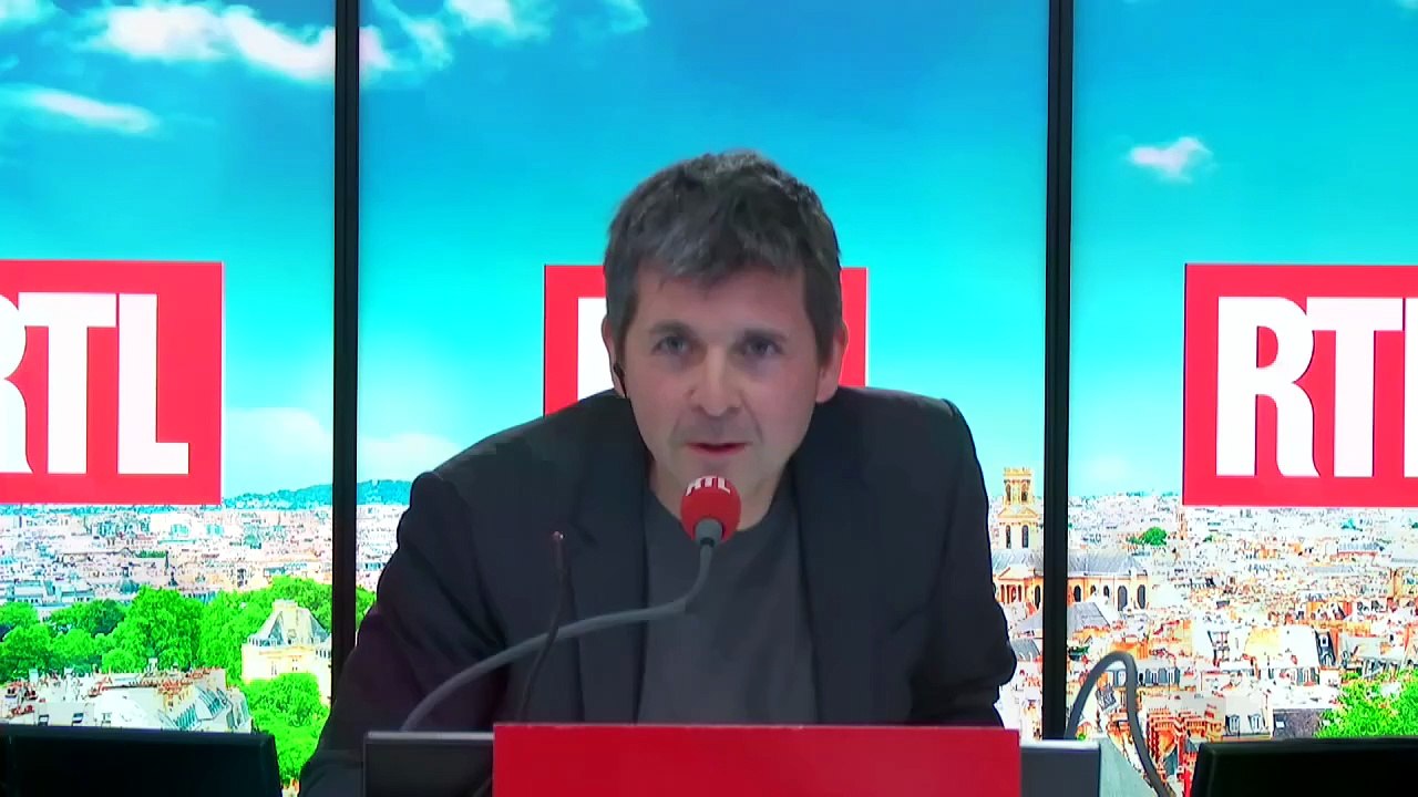 Helena, lauréate du Prix de l'Album RTL 2025 interprète "Tout a changé (Rien n'a changé)"