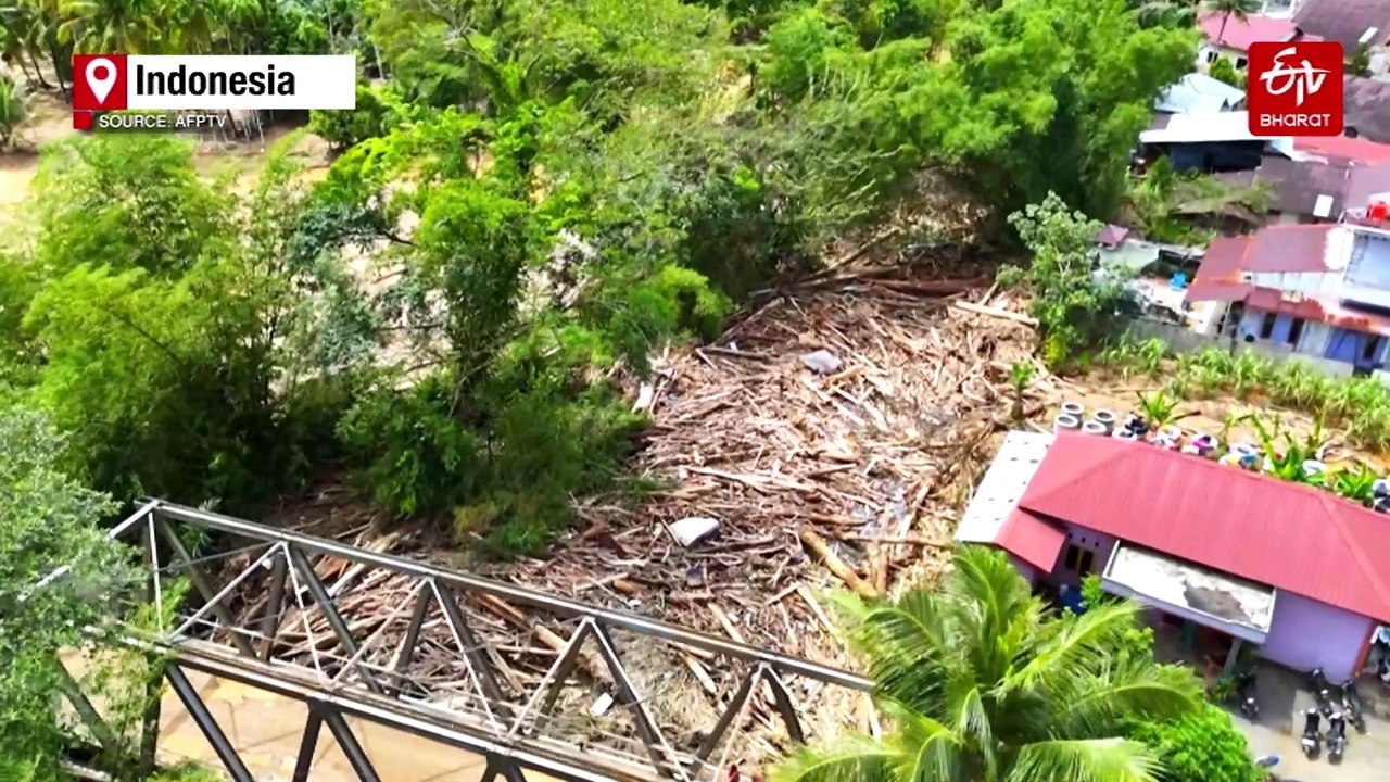 'Please Help': Indonesians Desperate After Devastating Floods