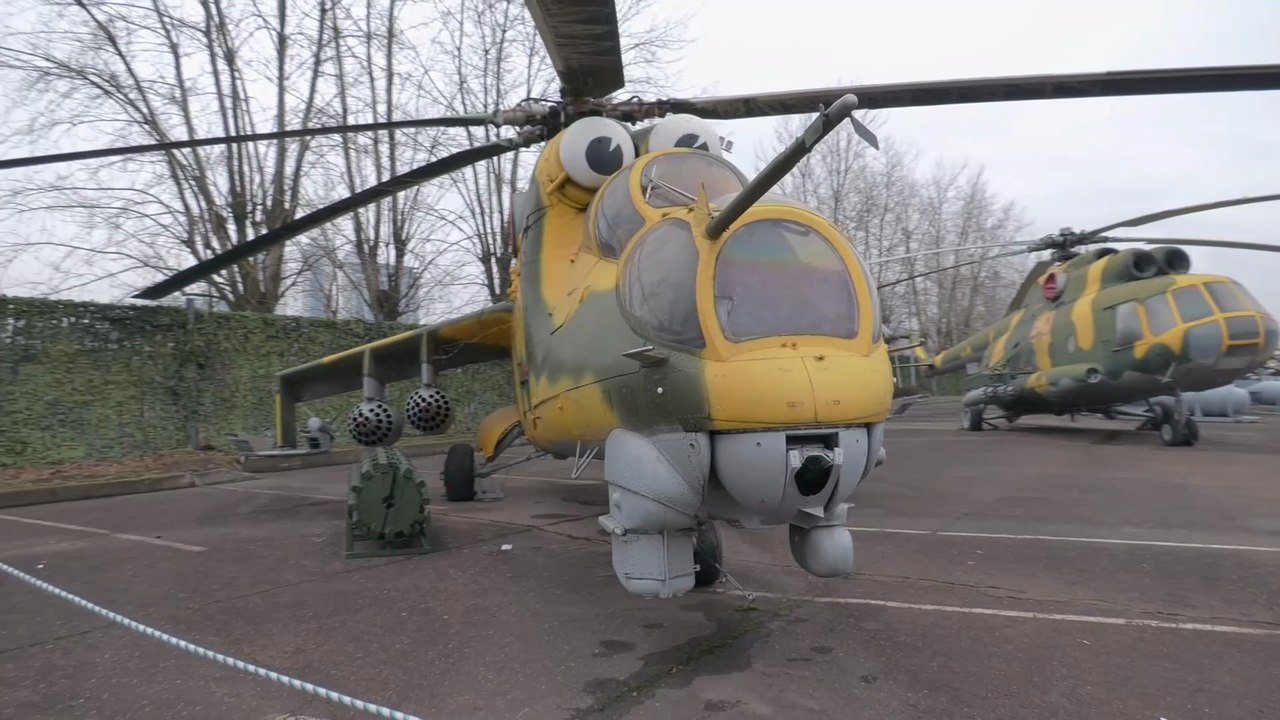 [RU] Moscow: Walking Tour [Military equipment from Special Military Operation / Panasonic HC-X1600]