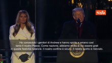 Trump accende l'albero di Natale a Washington: Stiamo lavorando per la pace