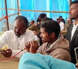 Mainpat viral video: मैनपाट में पुलिसकर्मियों के सामने युवक बोला- …तो हम हिड़मा बनने को भी तैयार, वायरल हो रहा ये वीडियो