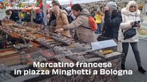 Mercatino francese in piazza Minghetti a Bologna, il video
