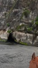 Beginilah ketika kamu melewati goa