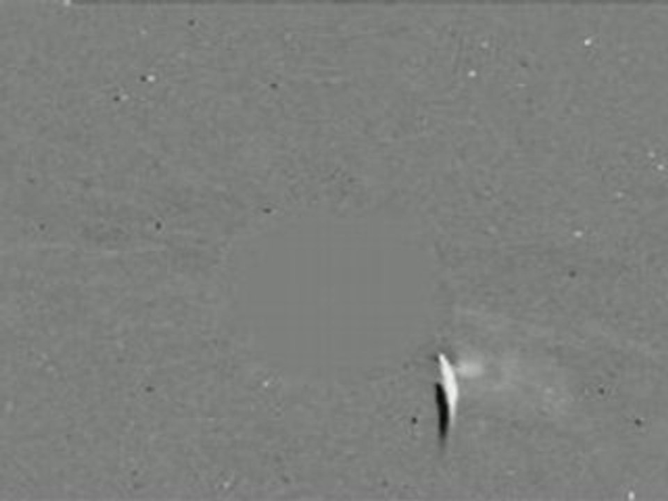 'Kamikaze Komet' triggers a massive magnetic explosion