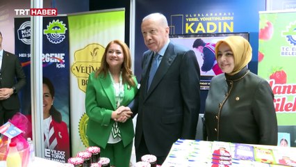 Cumhurbaşkanı Erdoğan Kadın Zirvesi programında stantları ziyaret etti