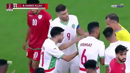 بطاقة حمراء لحمدالله أمام عمان بسبب حركة فنون قتالية