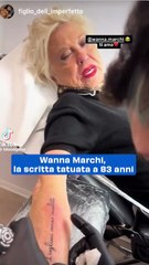 Wanna Marchi, la scritta tatuata a 83 anni