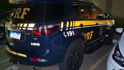 PRF apreende Fiat Palio carregado com maconha na BR-277