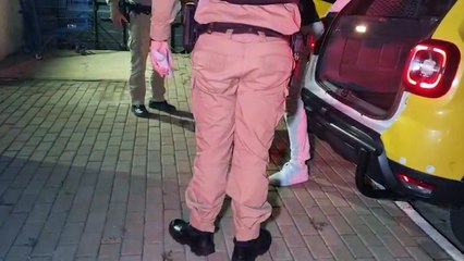 PM usa taser para conter homem que descumpriu medida protetiva em Cascavel